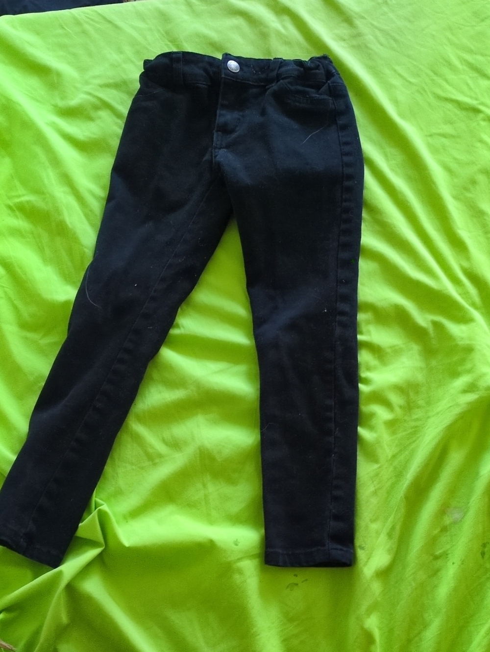 DKNY Black Denim Kids Slim Jeans Size 5 Like New